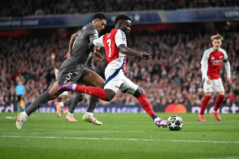 吸引羅伊斯 吸引羅伊斯